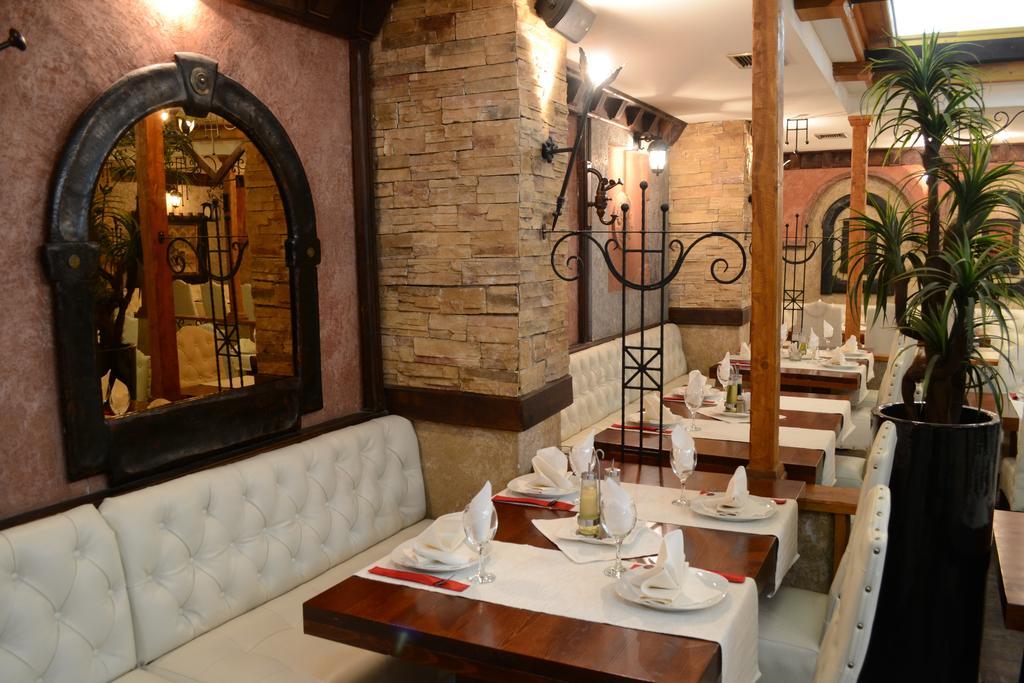 Hotel Tomce Sofka Skopje Exterior photo